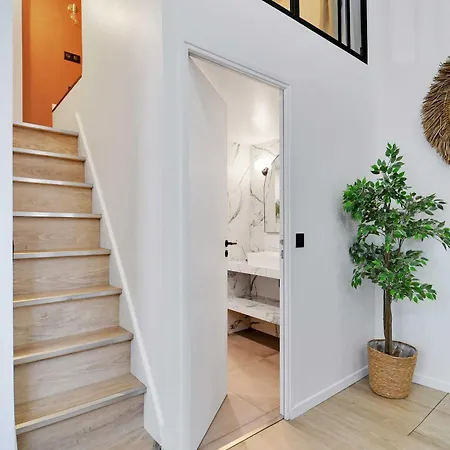 Appartamento In The Heart Of The 9th Arrondissement