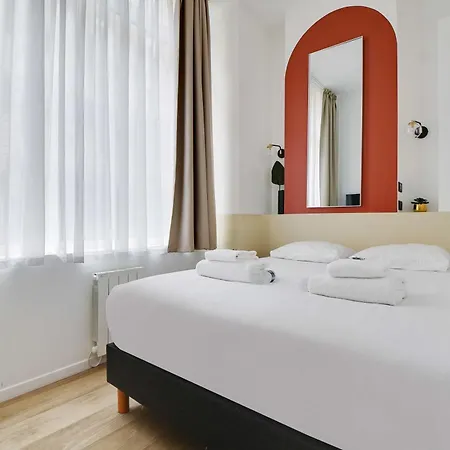 In The Heart Of The 9th Arrondissement Parigi