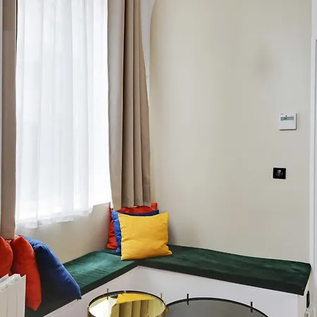 In The Heart Of The 9th Arrondissement Appartamento *